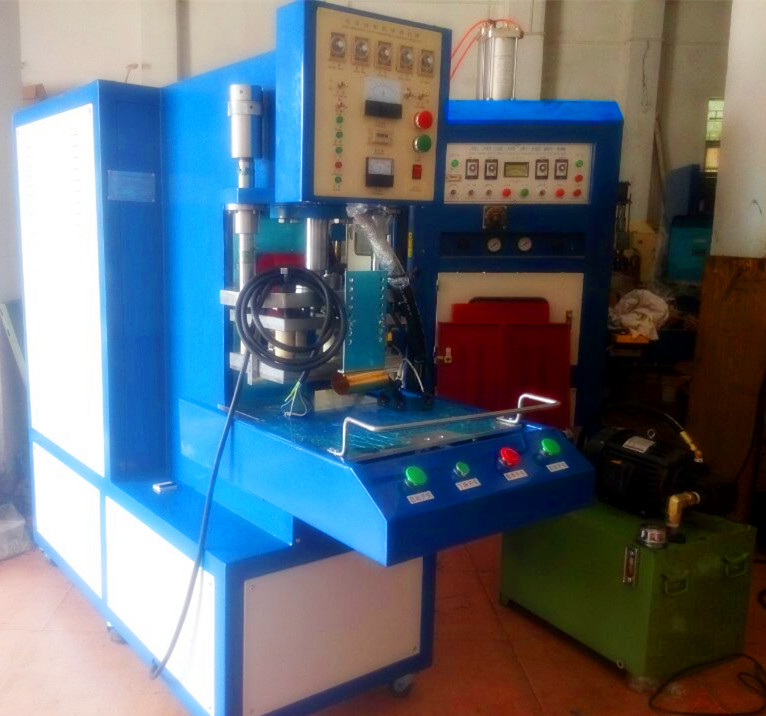 表帶裁斷成型機(jī)